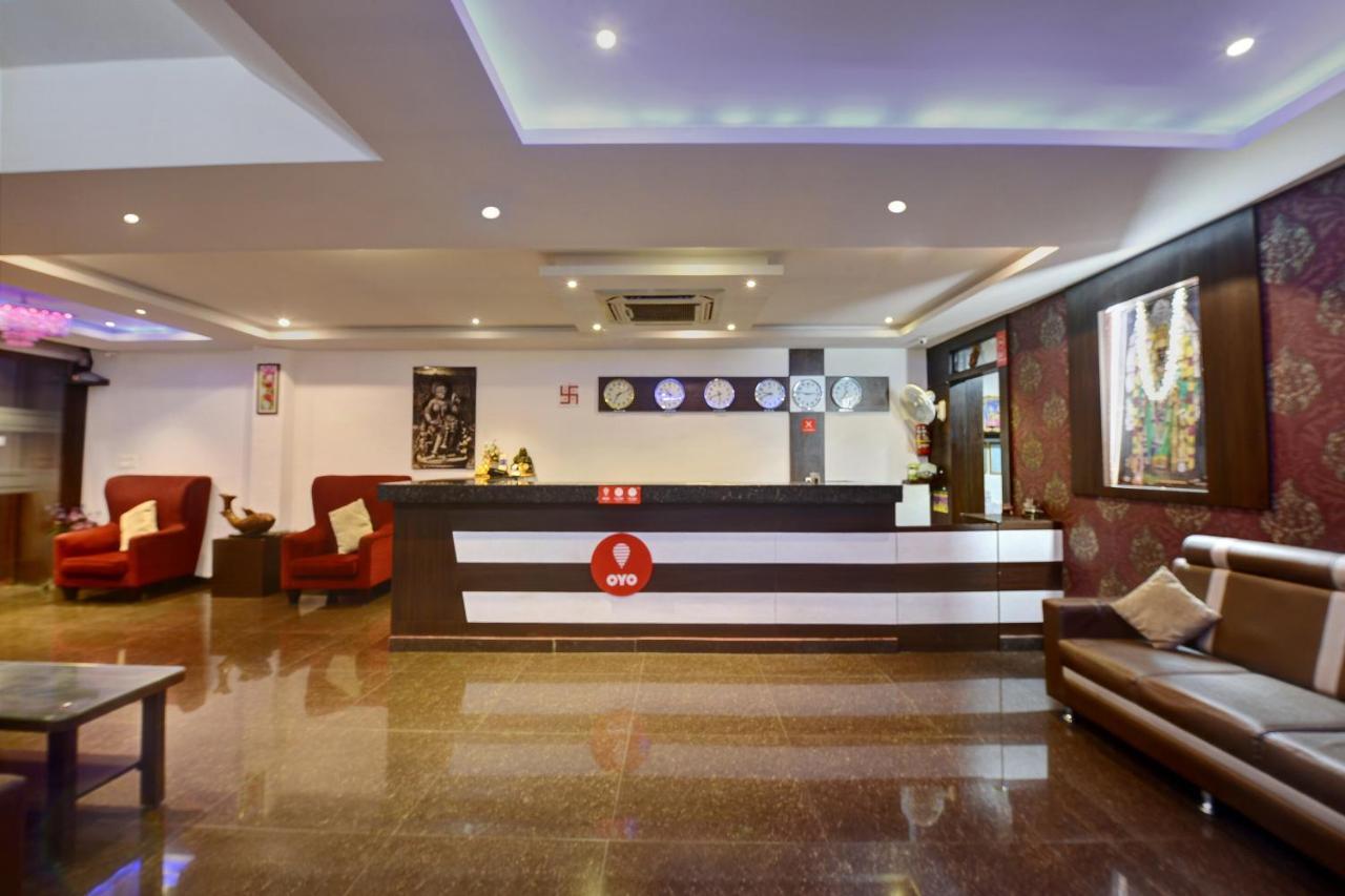 Capital O Hotel Samanvi International Belur  Bagian luar foto