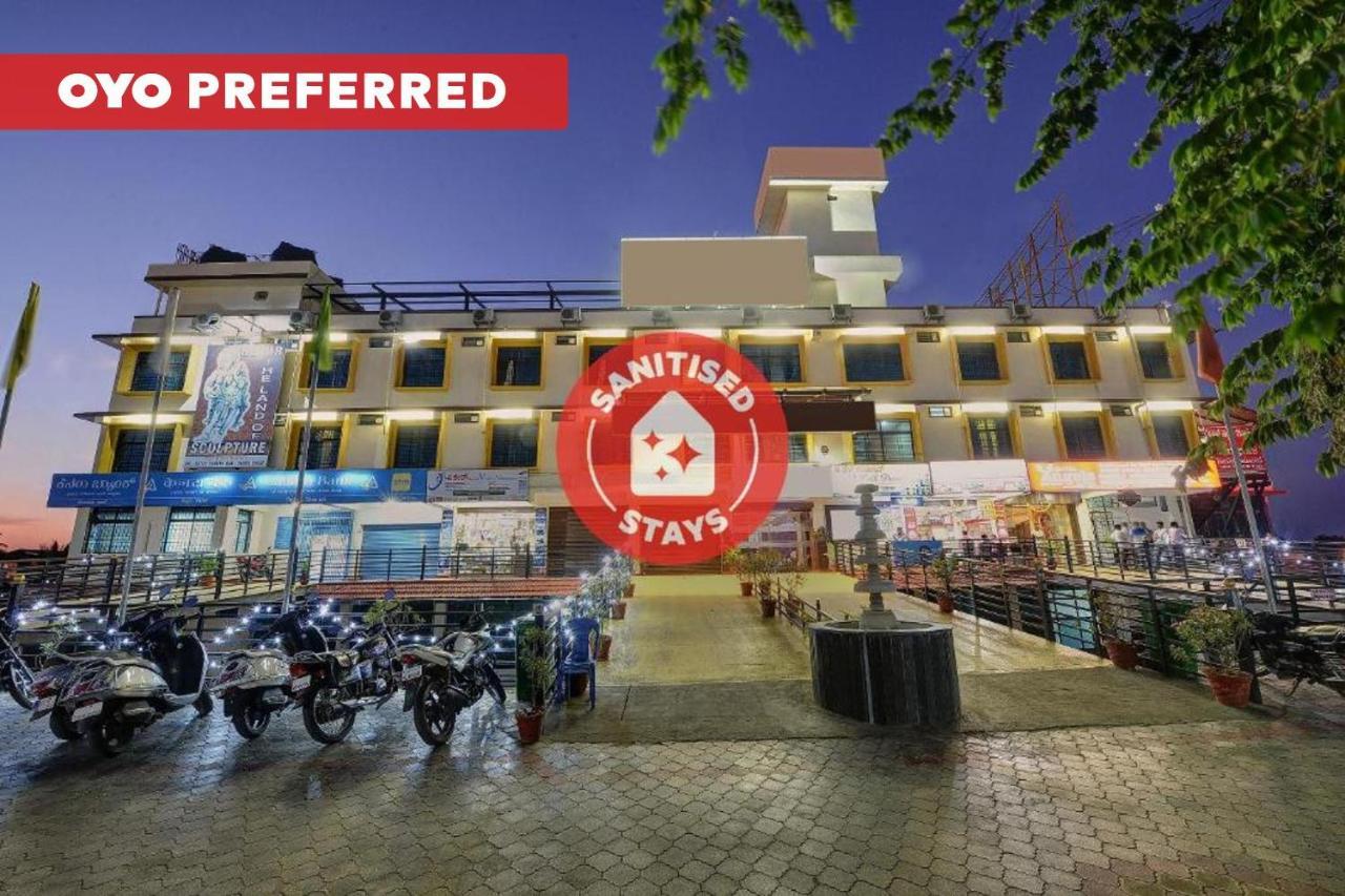 Capital O Hotel Samanvi International Belur  Bagian luar foto