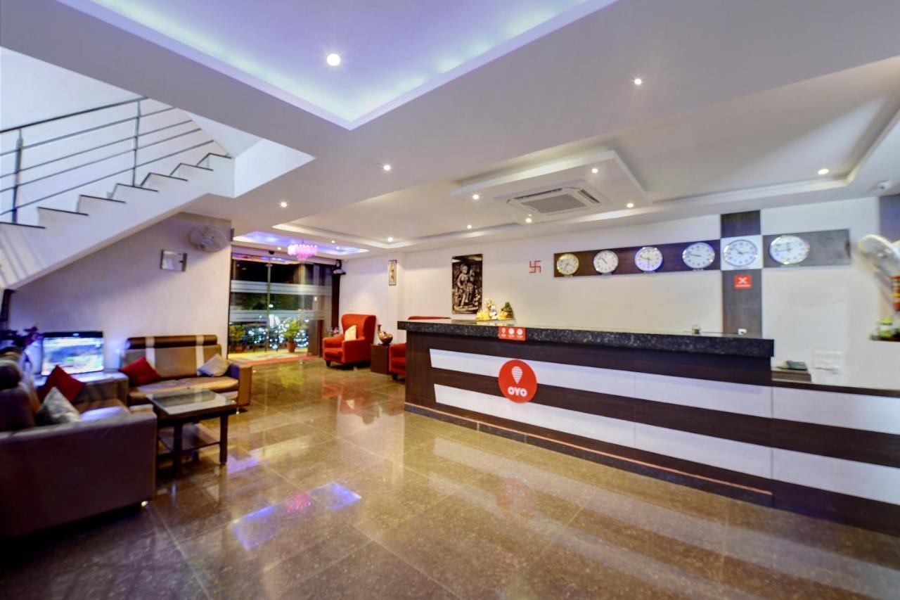 Capital O Hotel Samanvi International Belur  Bagian luar foto