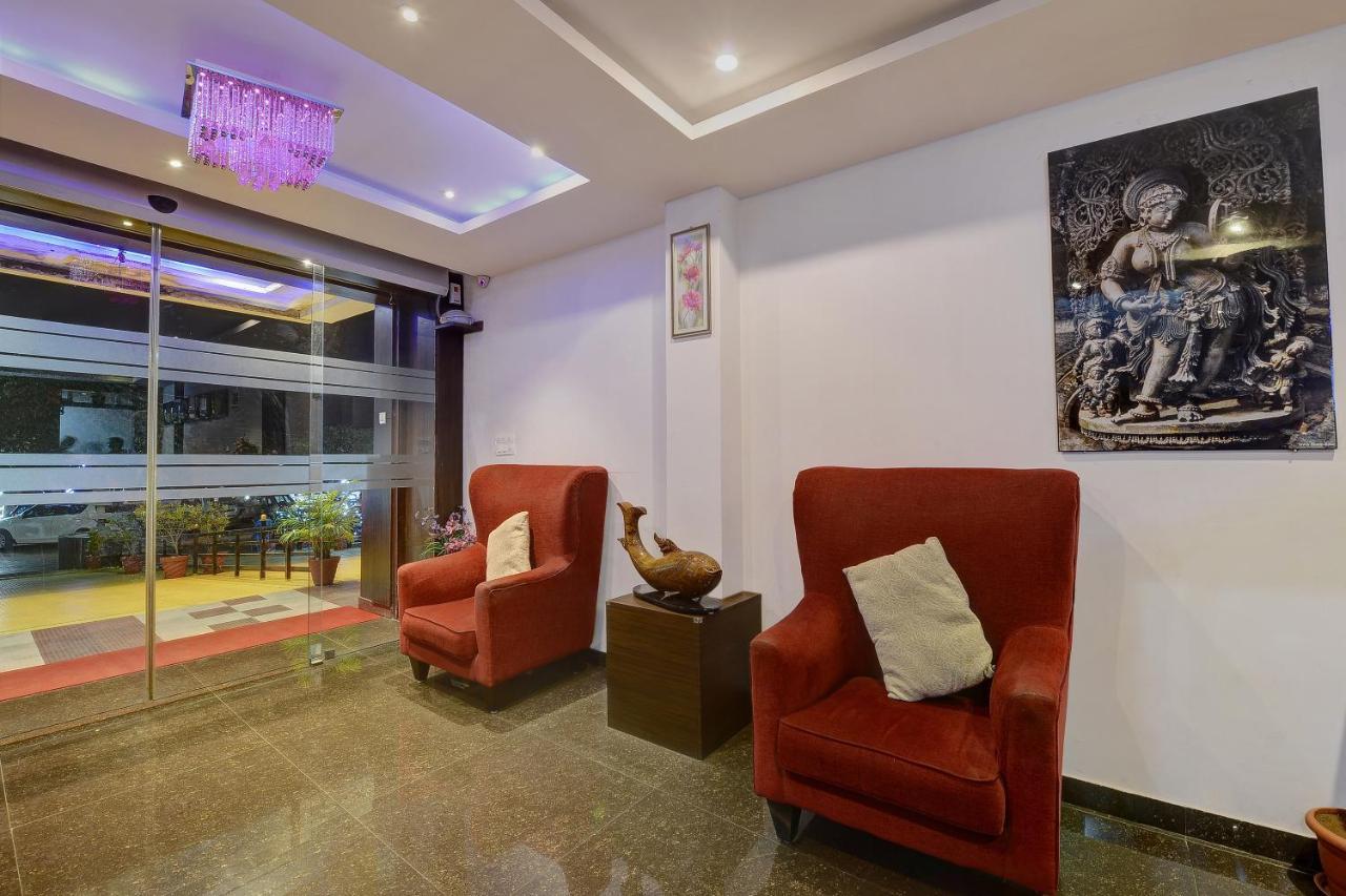 Capital O Hotel Samanvi International Belur  Bagian luar foto