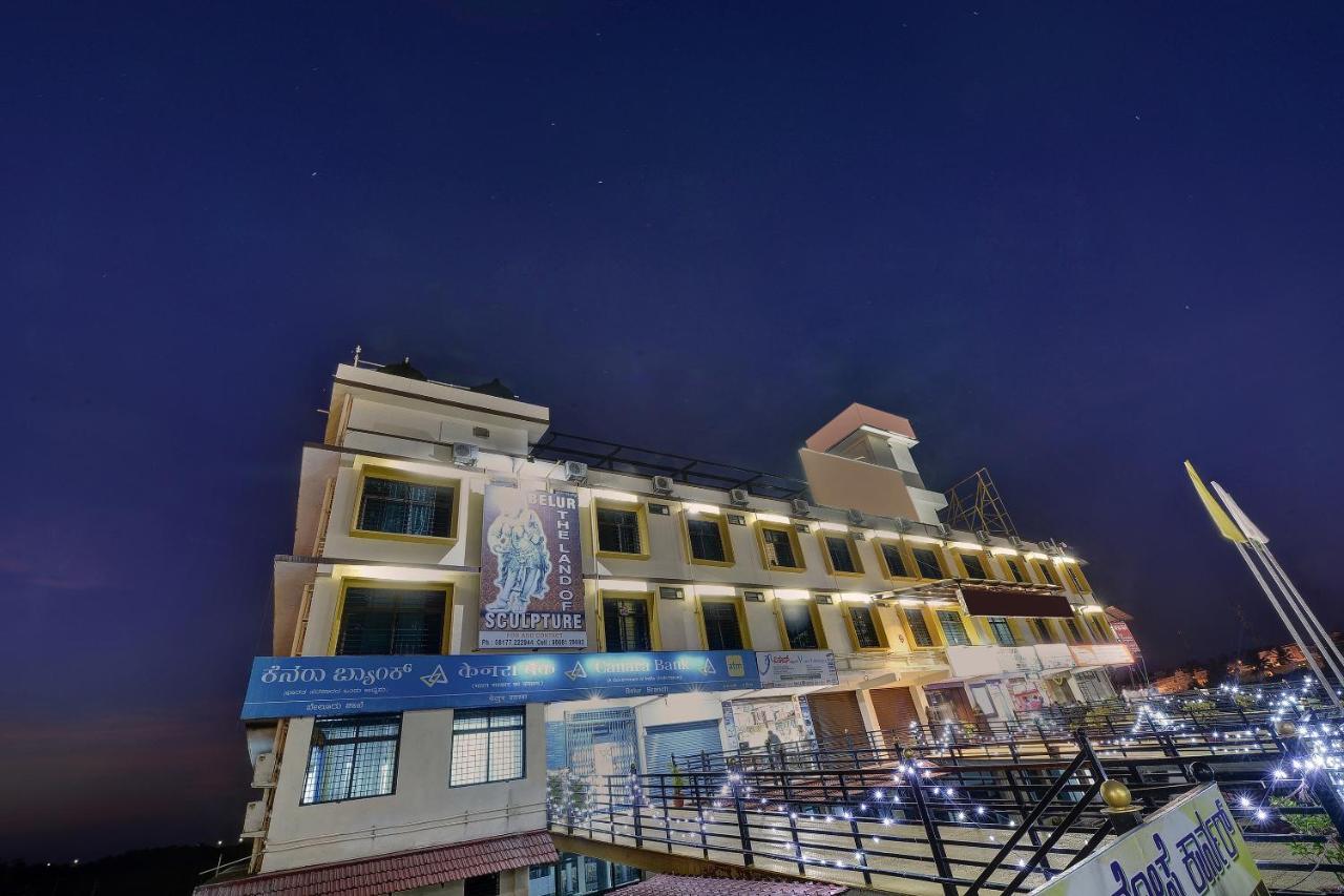 Capital O Hotel Samanvi International Belur  Bagian luar foto